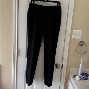 Ivonne tailored straight leg dress pants. EUC